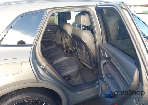 2025 Audi Sq5 Premium Plus Tfsi Quattro Tiptronic z USA, uszkodzony, nr VIN WA1B4AFY8S2051084